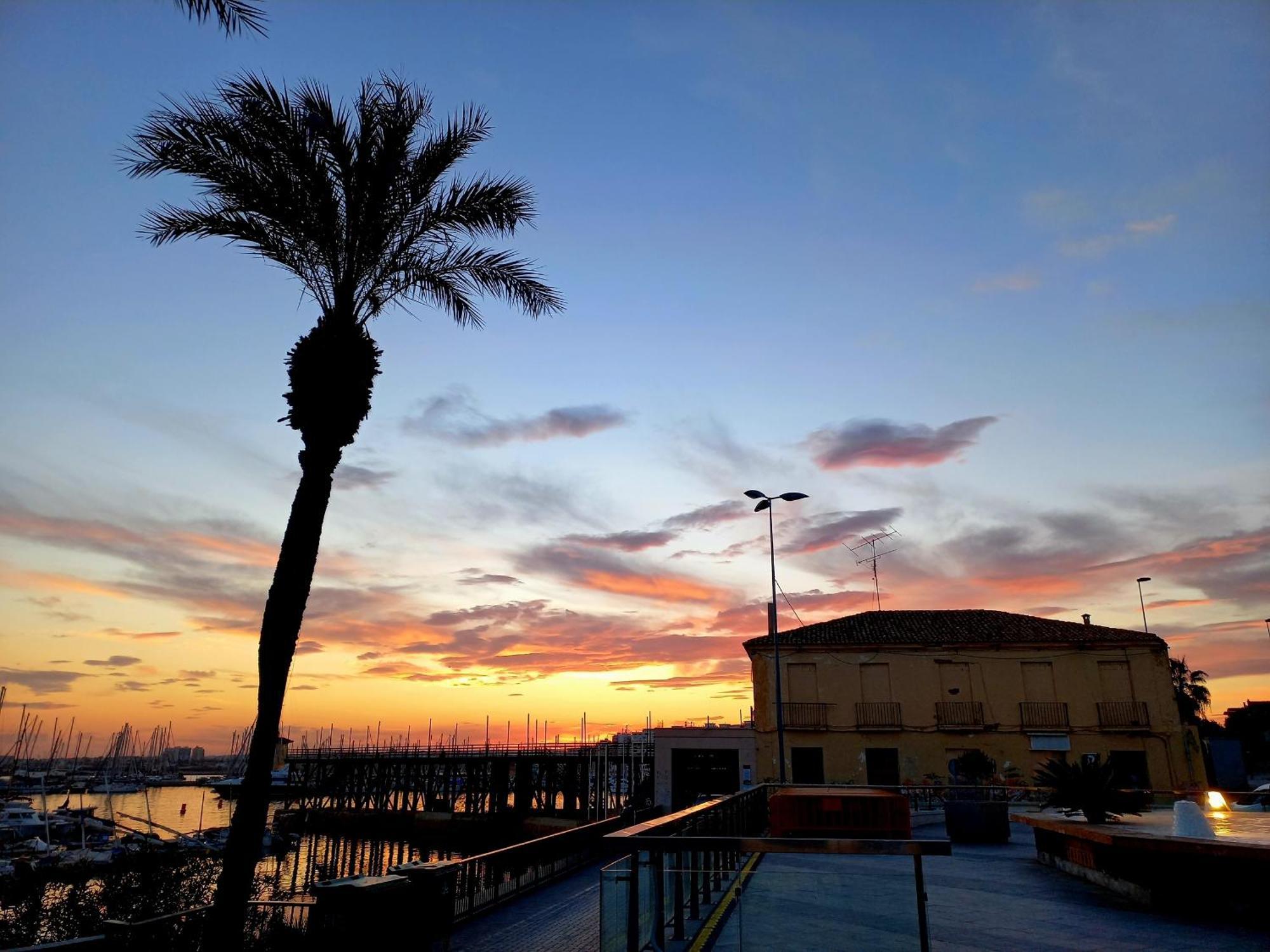 Hola Torrevieja Apartment Exterior foto